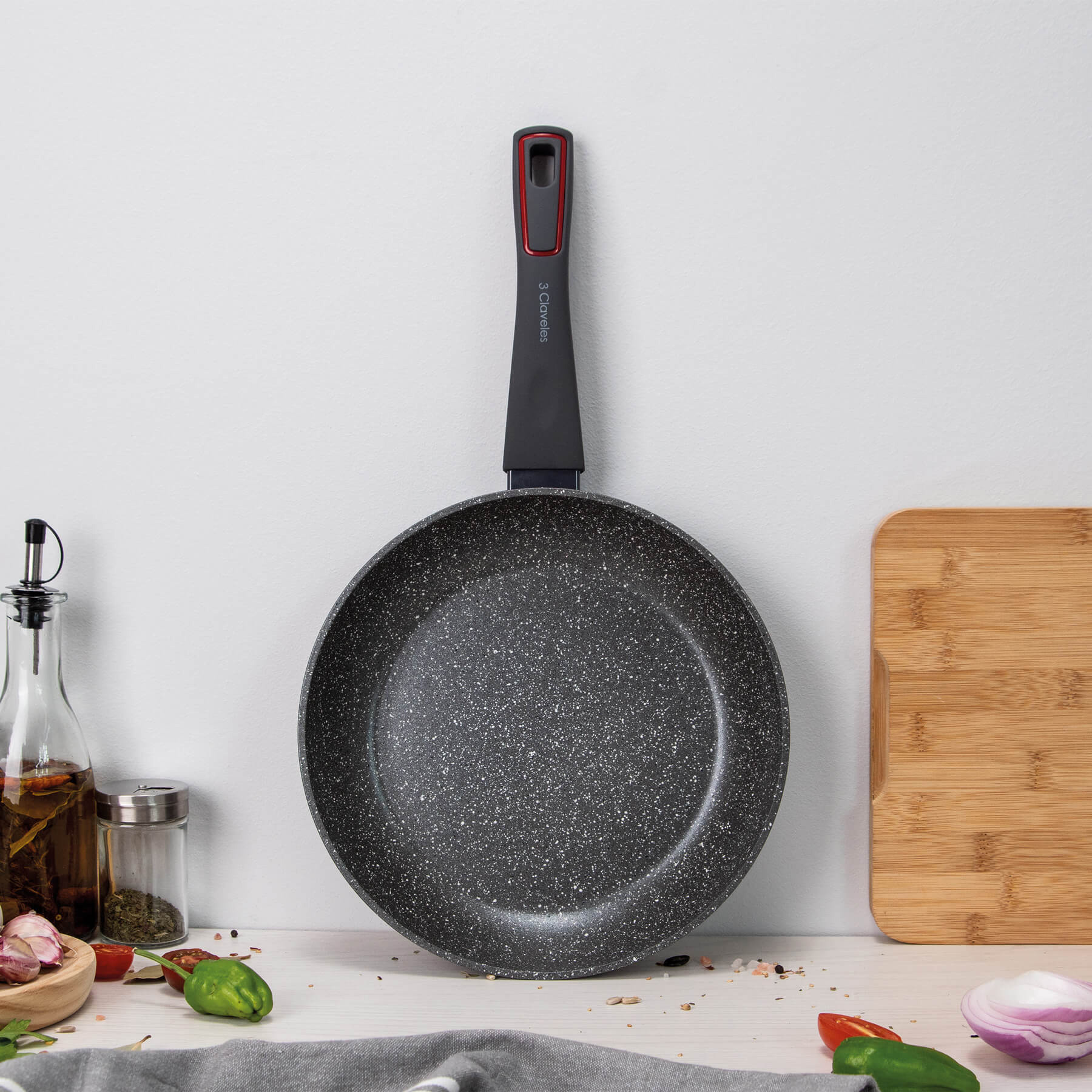 sartén grey 24 3 claveles